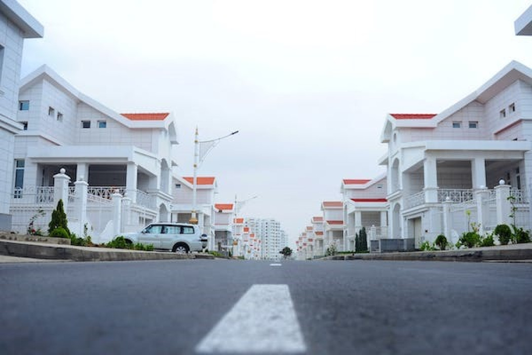 Finding Your Ideal 1 BHK Flat for Rent in Greater Noida with The Prop Solutions